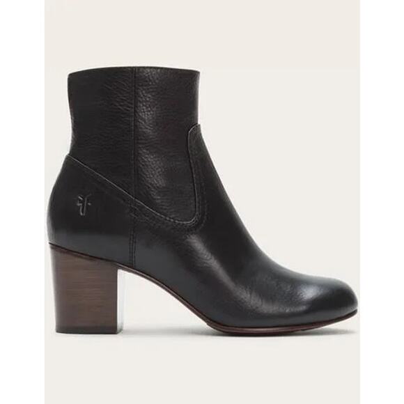 FRYE Stella Zip Short Ankle Heeled Black Leather Booties Sz 10 - Picture 1 of 10